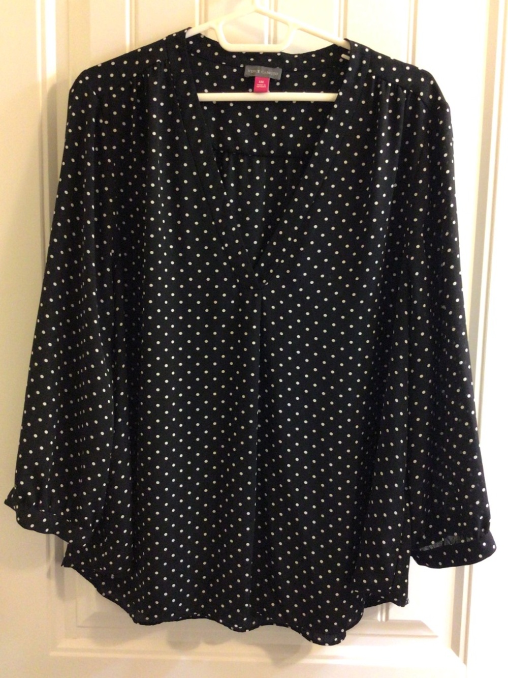 Vince Camuto Polka Dot V-Neck Blouse Size XXL